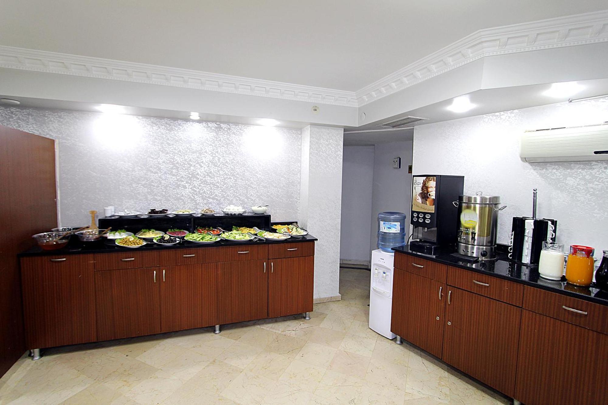 Lyon Hotel Стамбул Екстер'єр фото