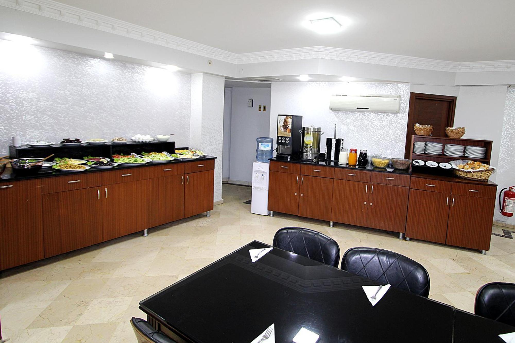 Lyon Hotel Стамбул Екстер'єр фото